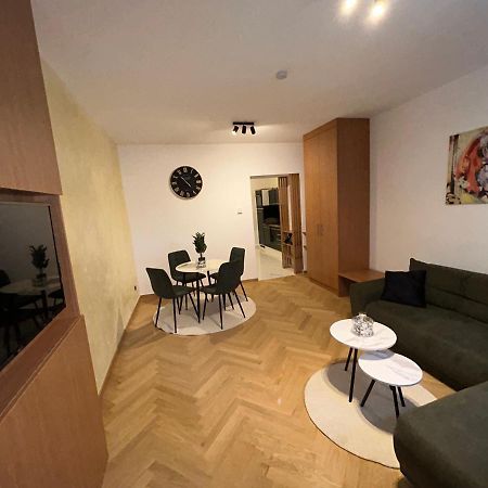 Deluxe Apartment Favoriten Viena Exterior foto